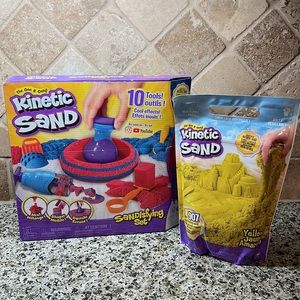 Kinetic Sand Sandisfying Set and Bag of Yellow Kinetic Sand